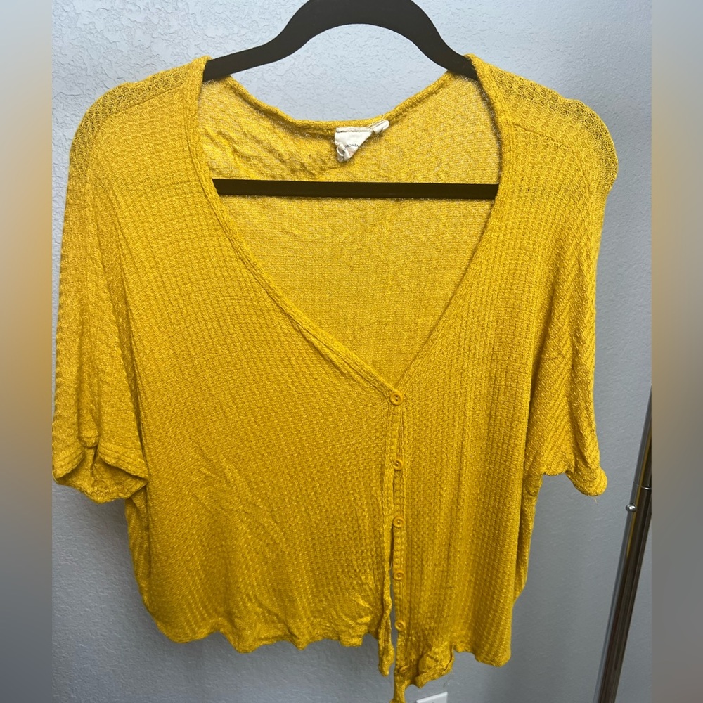 Mustard top